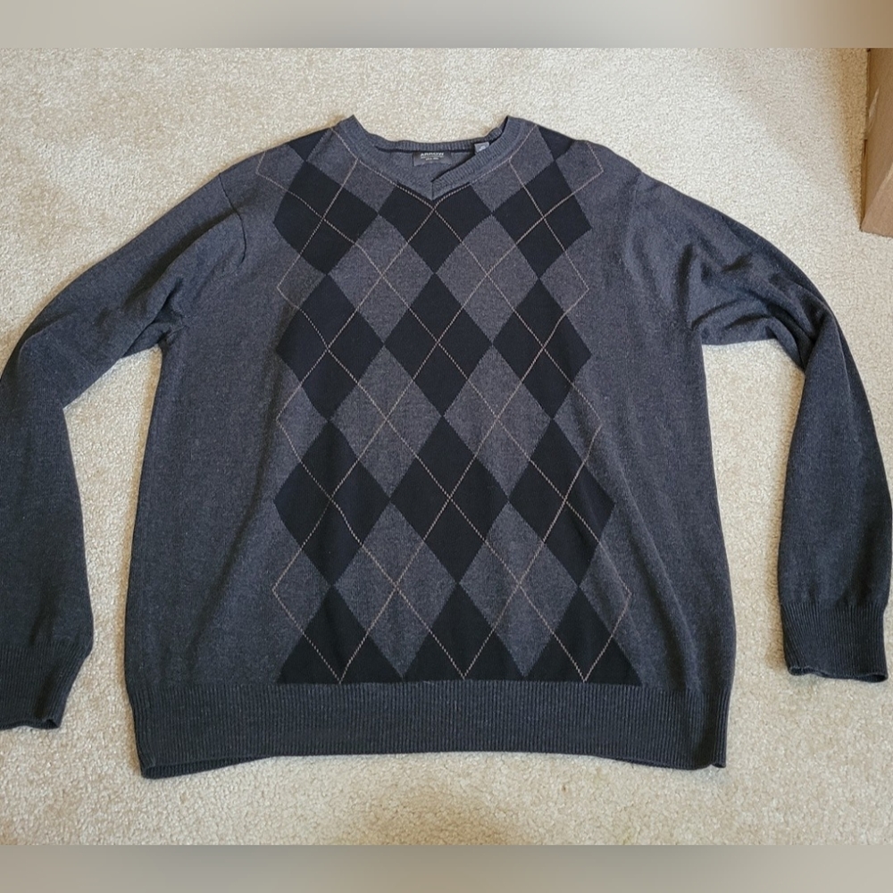 Vintage Arrow Men's large Vneck pull over gray & black Sweater 60% cotton 40% ac